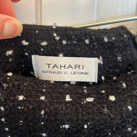 Tahari Professional Lined Skirt - Picture 3 of 5